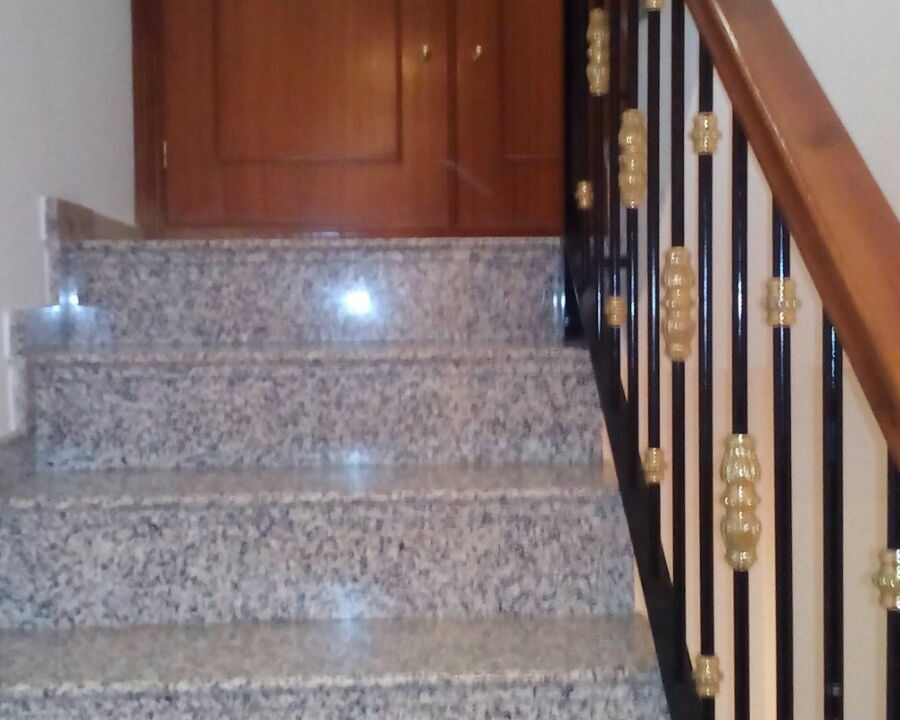 3ESCALERAS CV009