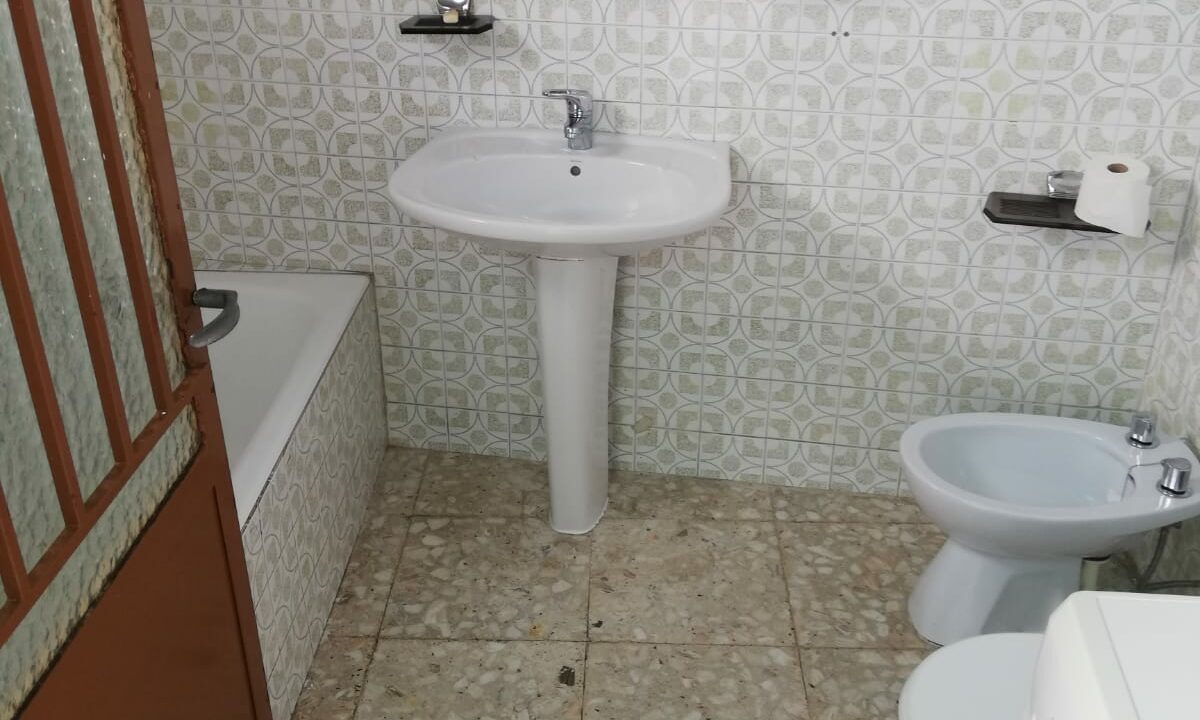 5BAÑO CV048