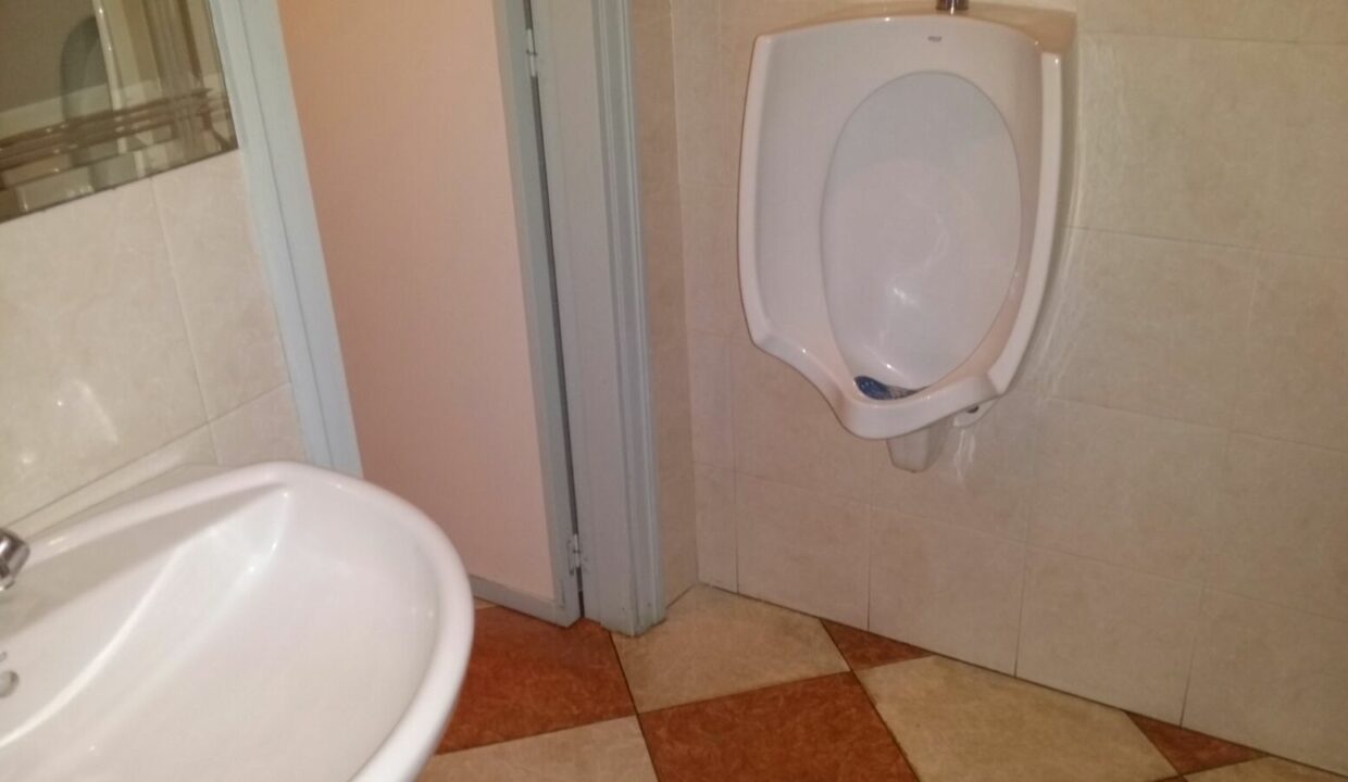 08BAÑO CV008