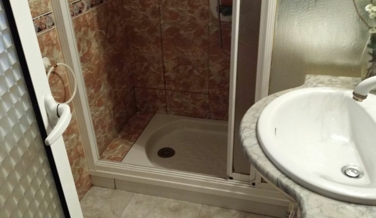 7BAÑO CV061