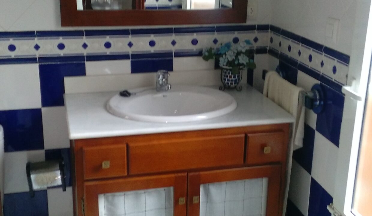 3BAÑO CV024