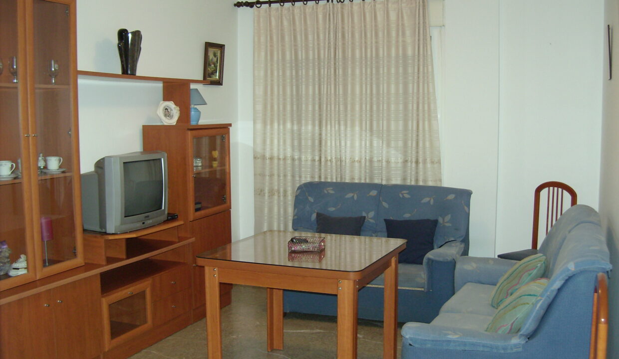 DIGITAL CAMERA