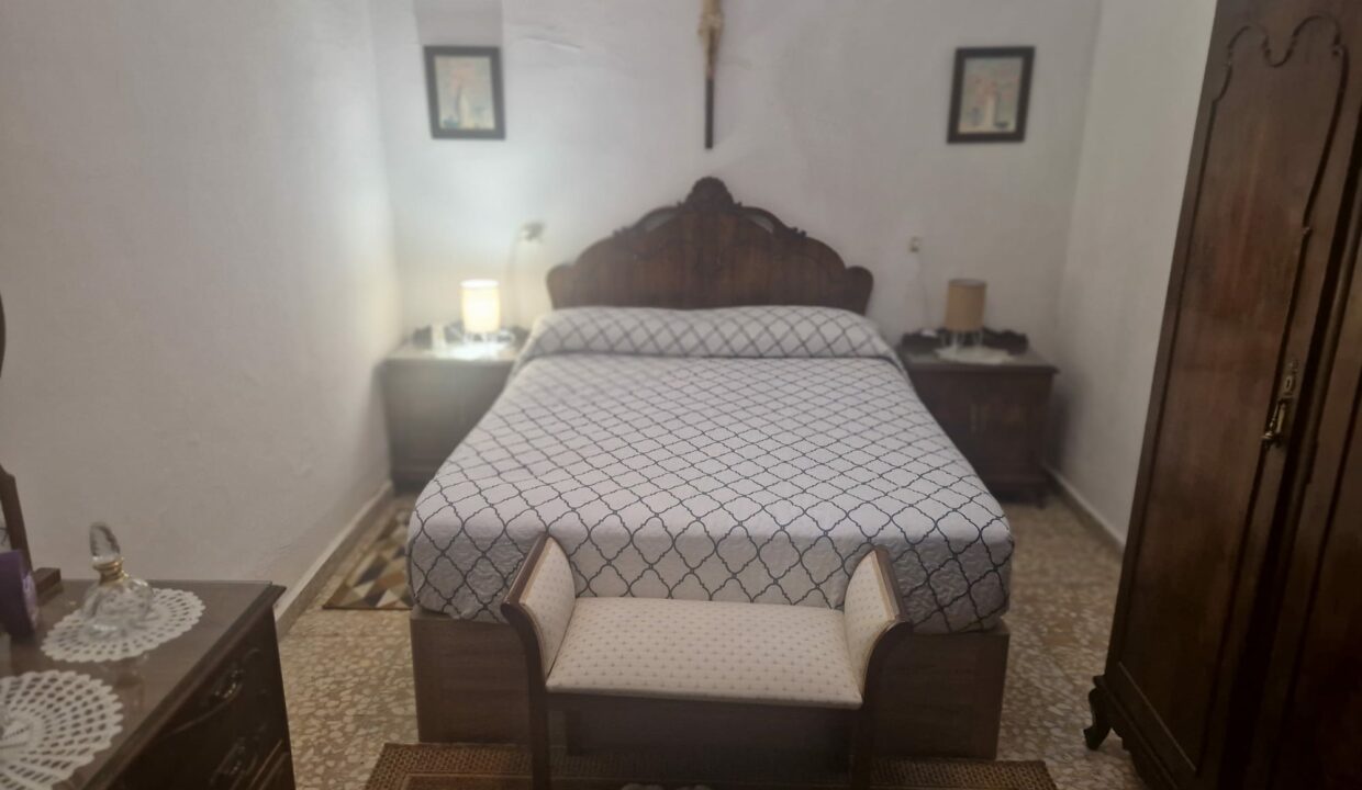 WhatsApp Image 2025-12-19 at 10.14.52 (2)