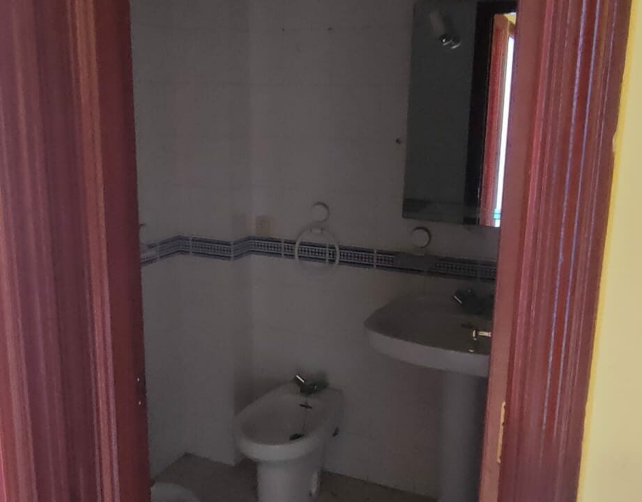 009001000100001XXXXXXXXX9281010101Pbaño habitacion 1